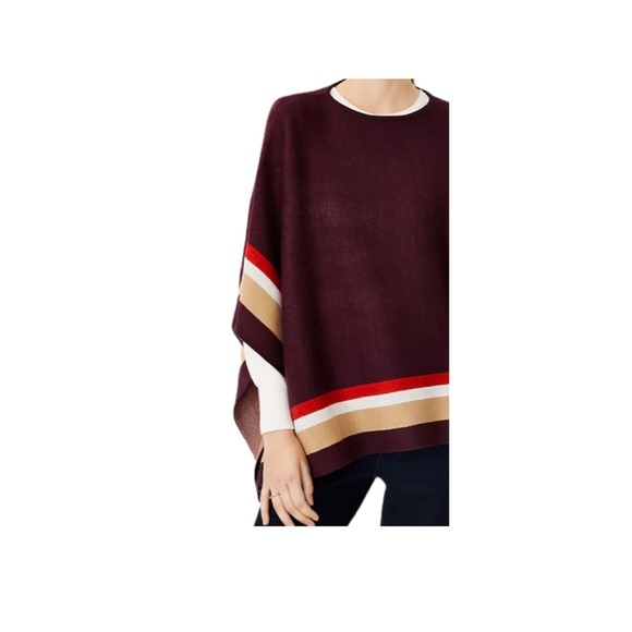 Boatneck Poncho Ann Taylor Extra soft and endlessly versatile poncho - Picture 3 of 3